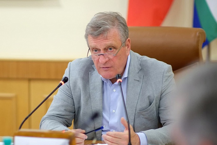 Глава региона призвал увеличить темпы вакцинации в районах области kirovreg.ru