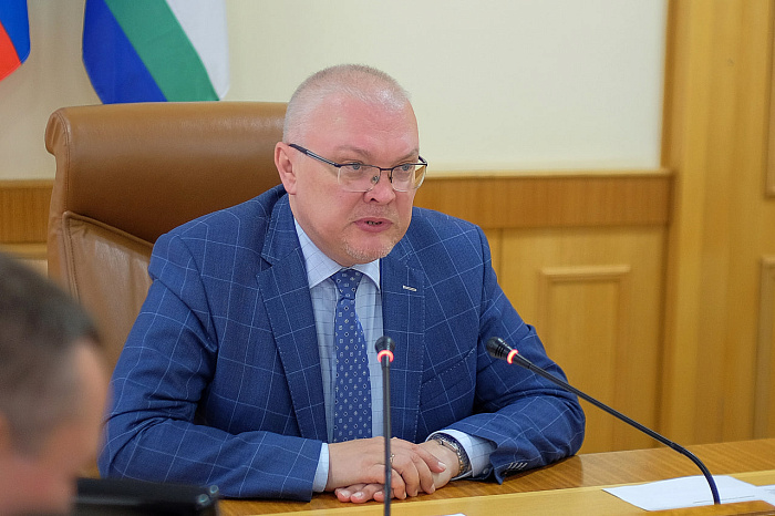 Александр Соколов поручил разработать систему поощрения педагогов и школ за поступивших в кировские вузы и ссузы выпускников kirovreg.ru