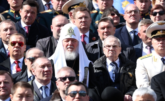 Патриарх Кирилл призвал молиться и трудиться и во имя мира