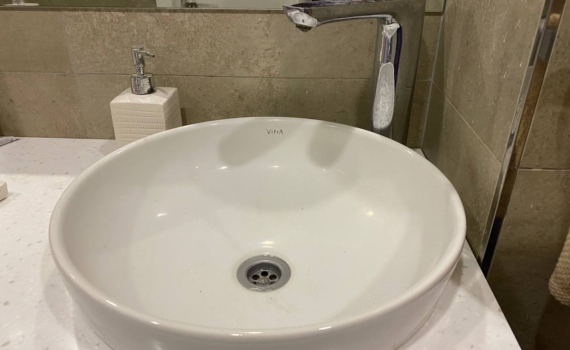 Три врага чистоты в ванной: как победить их без дорогой химии — простые способы