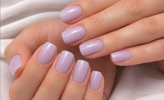 Аккуратно и дорого: 5 главных трендов маникюра на апрель и май 2026 — оттенки и дизайны Аккуратно и дорого: 5 главных трендов маникюра на апрель и май 2026 — оттенки и дизайны